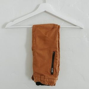 Boys Extra Slim Pants. //